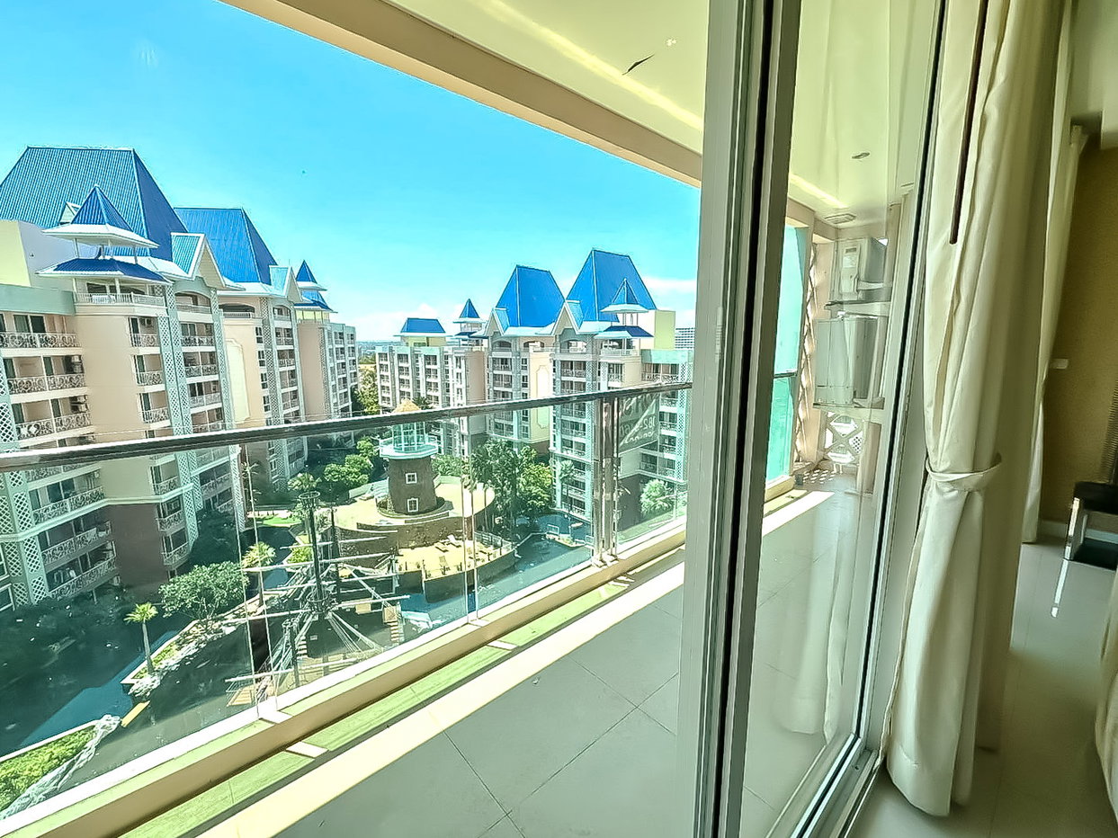 picture Grande Caribbean Condo for Sale 2 Bedroom Pool View - 9/9