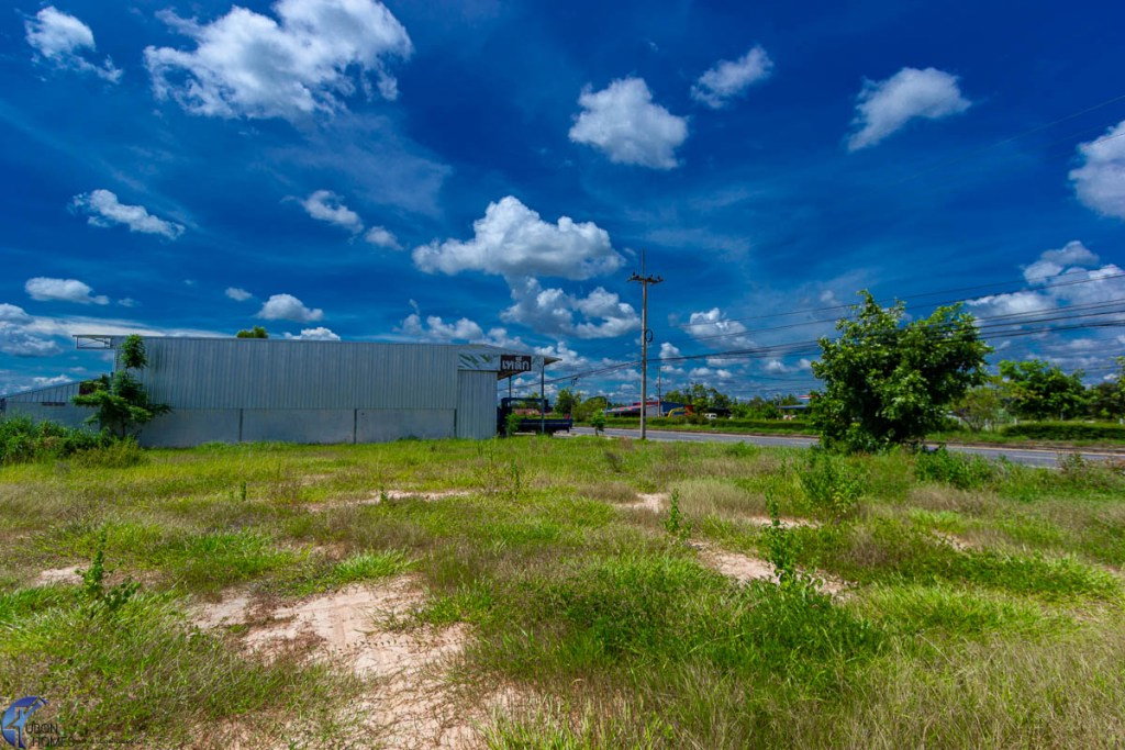 รูป Land fir sale. A 3 rai ,140 talang wah land plot on the main Chayangkun Road in Mueang Sam Sip, Ubon Ratchathani - รูปที่ 3/10