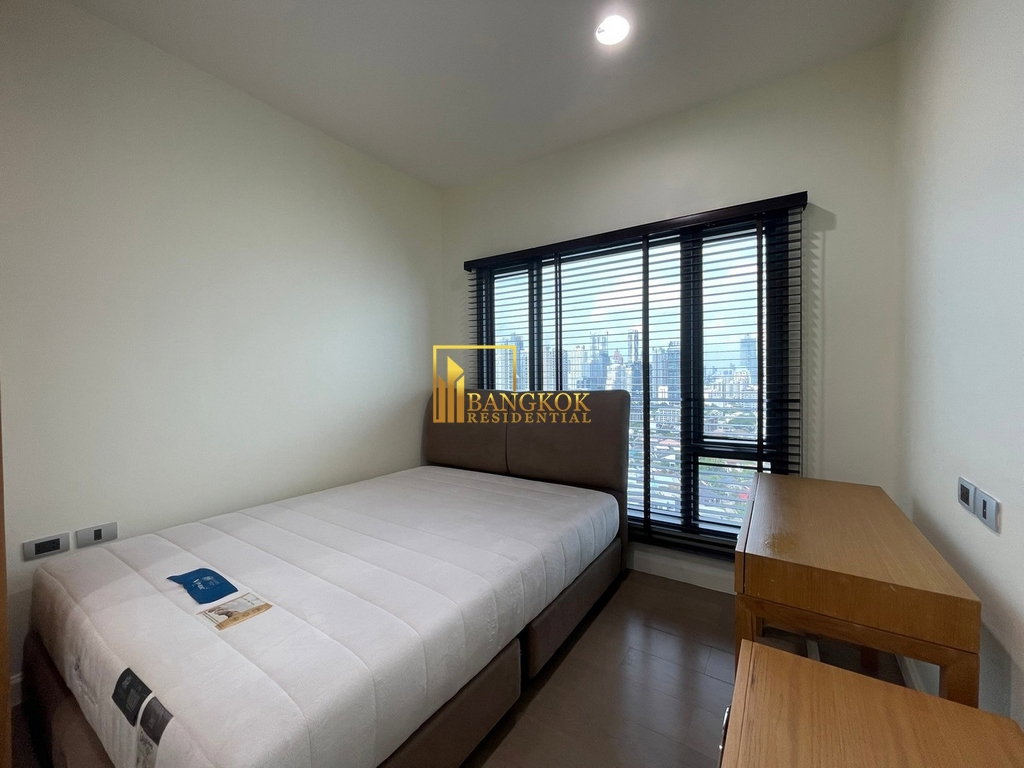 picture The Crest Sukhumvit 34 | Beautiful 3 Bedroom Duplex Condo in Thonglor - BR13395CD - 20/31