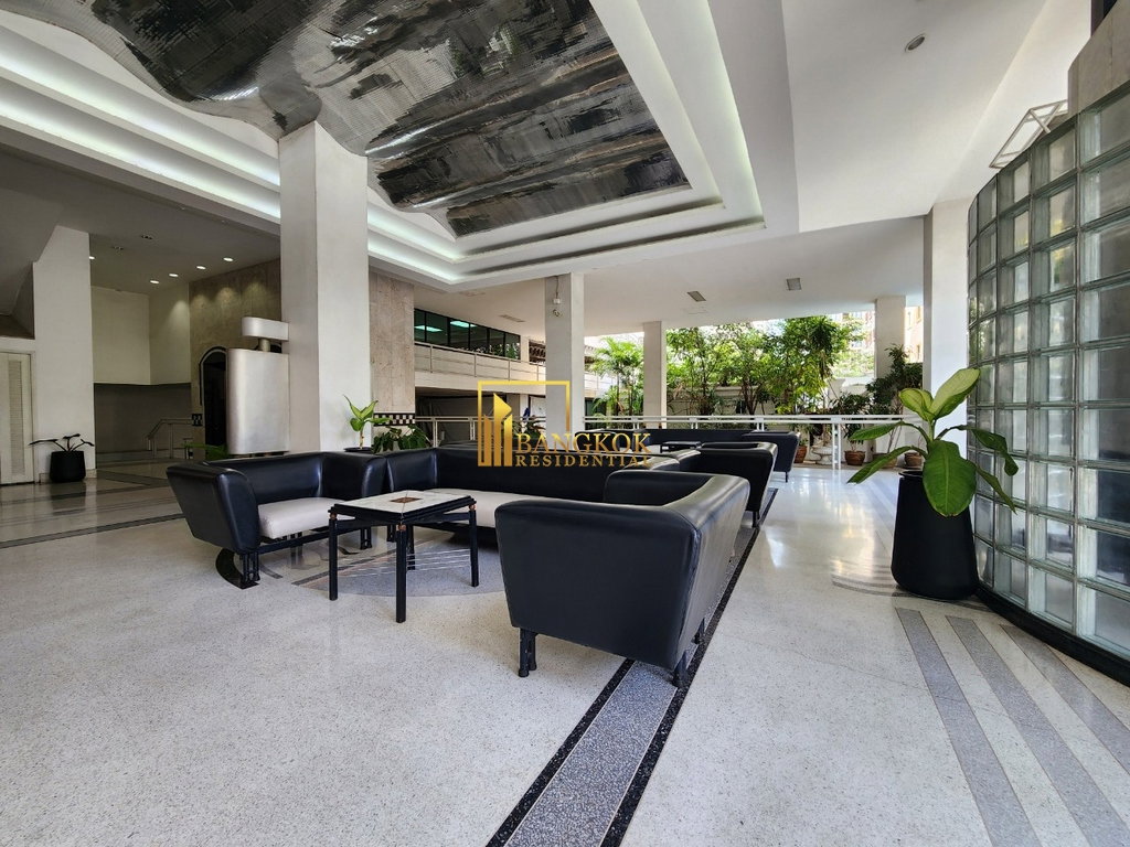รูป Well Maintained 3 Bedroom Apartment For Rent in Chidlom Area - BR0735AP - รูปที่ 43/45