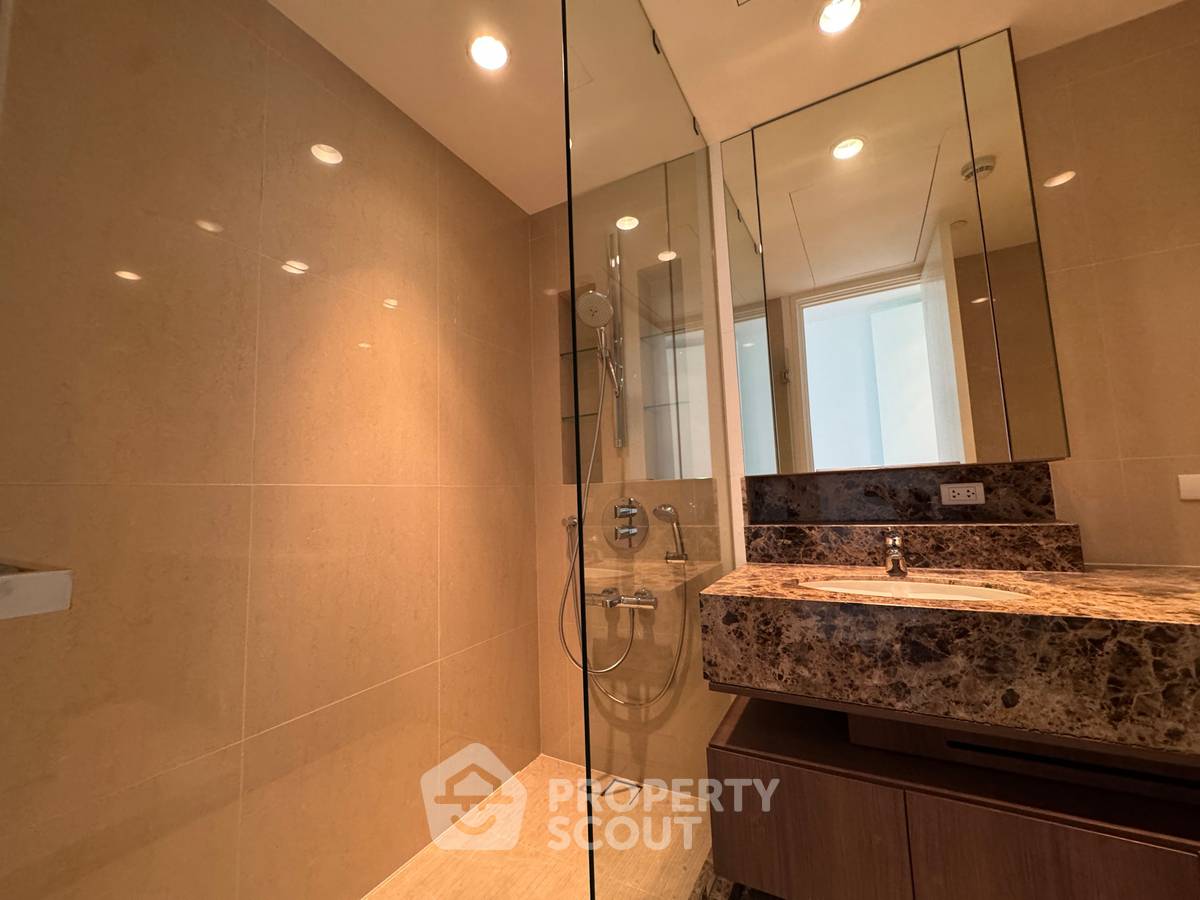 picture 3-BR 150 Sqm Condo At D.S. Tower 2 Sukhumvit 39 Near MRT Sukhumvit (ID 2152012) - 21/23