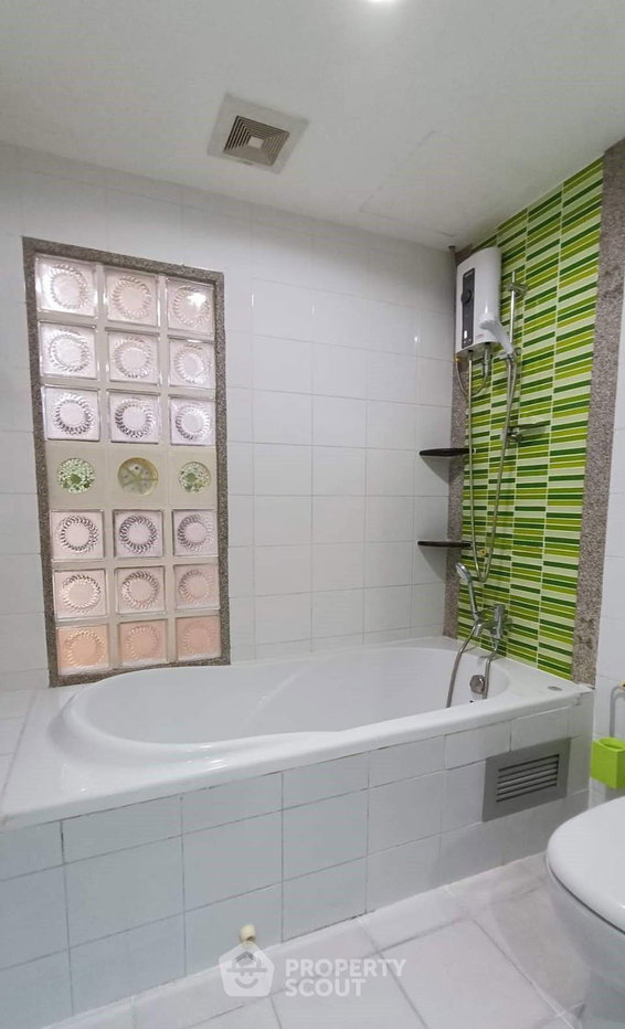 picture Well-Priced 2-BR 71 Sqm Condo At The Link Sukhumvit 50, 200m to BTS On Nut (ID 1001877) - 12/18