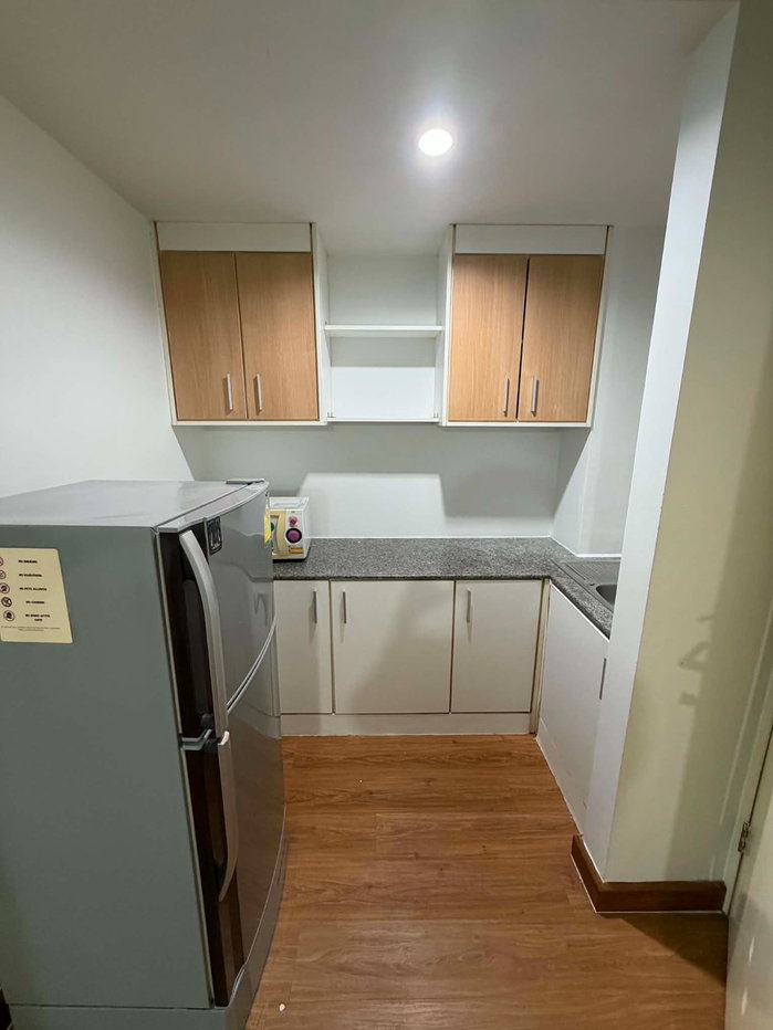 picture Room for rent (The Iris Condo) - 6/10