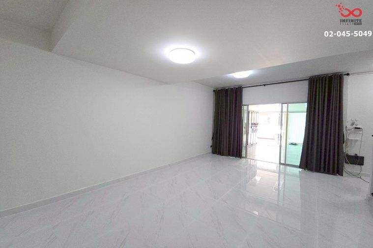 ขายทาวน์โฮม 3 ห้องนอน 21 ตร.ว. เดอะคอนเนค 22 รามอินทรา - มีนบุรี