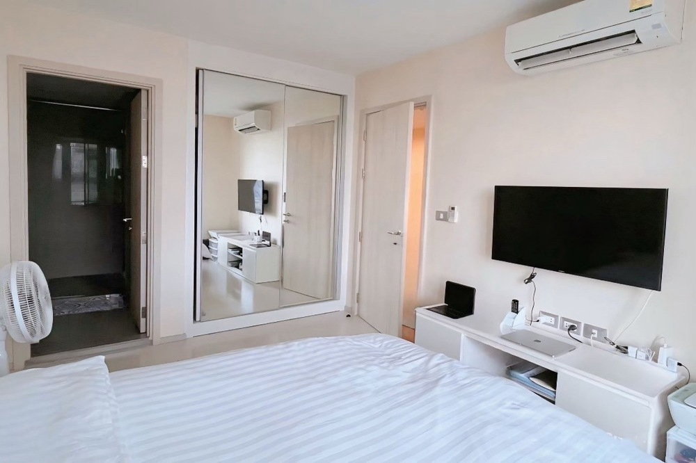 รูป  ขายพร้อมผู้เช่า !!  Rhythm Sukhumvit 42, 1 ห้องนอน, 1 ห้องน้ำ, ชั้นสูง 32++, วิวเมือง, ห้องทิศตะวันออก !! Code C20250300022 แต่งครบ, ขายขาดทุน!!📣📣 - รูปที่ 4/4