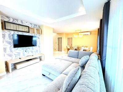 Houses for rent Chonburi : Luxury House for Rent Thung Klom Tan Man East Pattaya 3Bed
