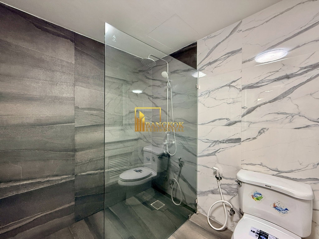 รูป Well Maintained 3 Bedroom Apartment For Rent in Chidlom Area - BR0735AP - รูปที่ 23/45