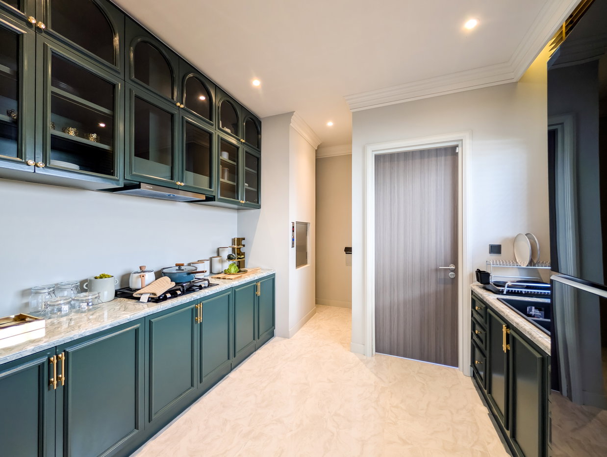 picture Luxury Modern Classic House East Pattaya for Sale - 9/28