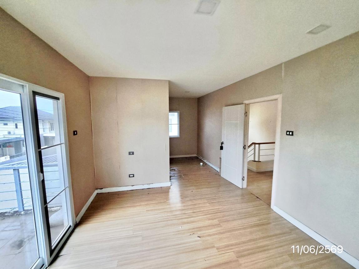 picture HOME 53.7 Sq.w. Si Racha Chonburi for 4.5M - 36/44