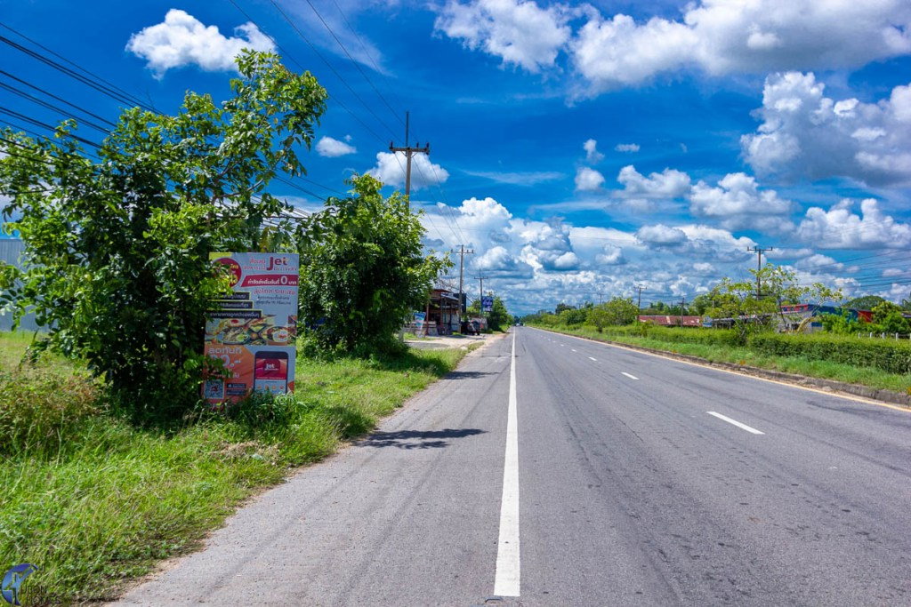 รูป Land fir sale. A 3 rai ,140 talang wah land plot on the main Chayangkun Road in Mueang Sam Sip, Ubon Ratchathani - รูปที่ 4/10