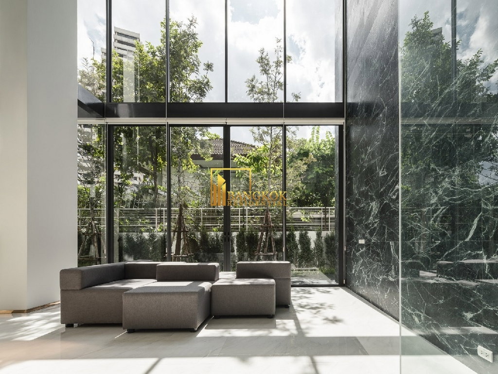 รูป Impressive 4 Bedroom Luxury Apartment in Phrom Phong - BR20742AP - รูปที่ 28/30