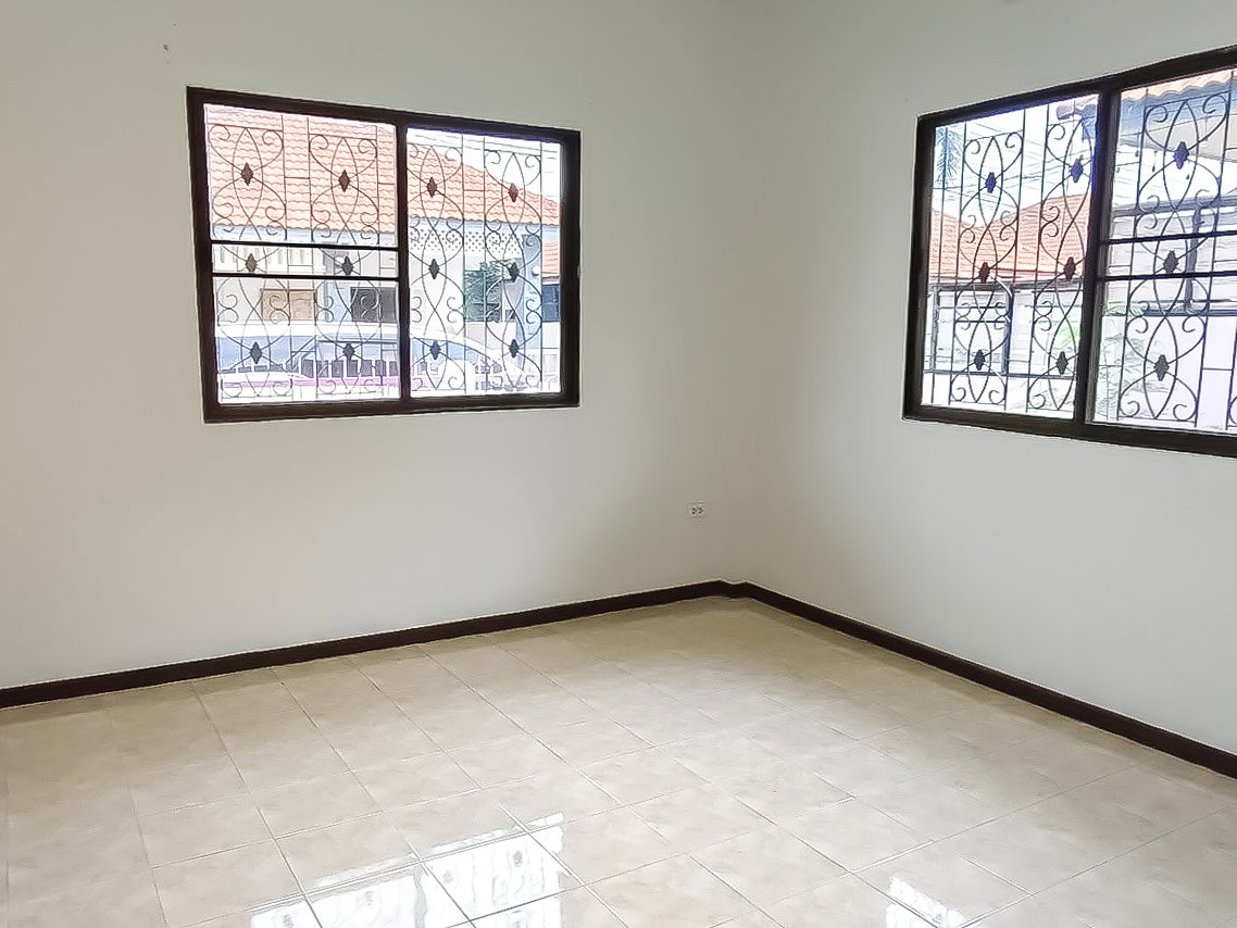 รูป House for Sale Noen Phlap Whan East Pattaya 2 Bedroom - รูปที่ 4/12