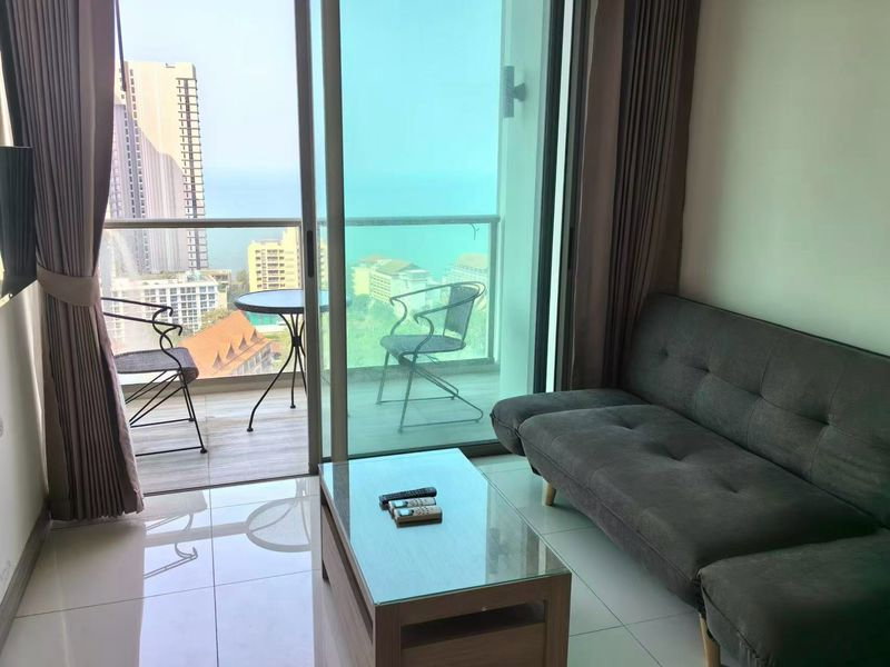 ⛵ Peak Tower ⛵ Sea view / 14F / Studio room >> THB11,000/month彡