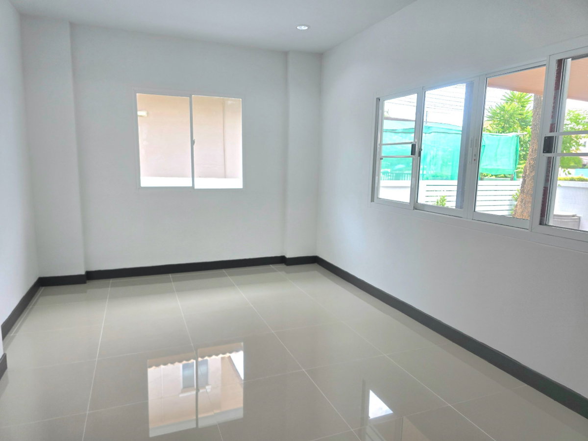 รูป บ้านเดี่ยวหลังใหญ่ ทำเลดี กว้างขวาง รีโนเวทใหม่ทั้งหมด เฟอร์นิเจอร์สวยพร้อมอยู่ ม.แลนซีโอ รามคำแหง-วงแหวน  ถ.เคหะร่มเกล้า64  คลองสองต้นนุ่น ลาดกระบัง - รูปที่ 10/37