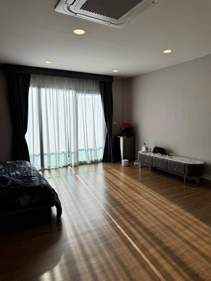 รูป 🏡 บ้านเดี่ยวให้เช่า เซนโทร รามอินทรา-จตุโชติ 2 (CENTRO Ramintra-Chatuchot 2) ✨ บ้านสไตล์โมเดิร์น, ตกแต่งบิ้วท์สวย พร้อมฟังก์ชันครบ - รูปที่ 5/15