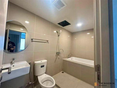 COBE Ratchada-Rama 9 Luxury Condo in Central City Location