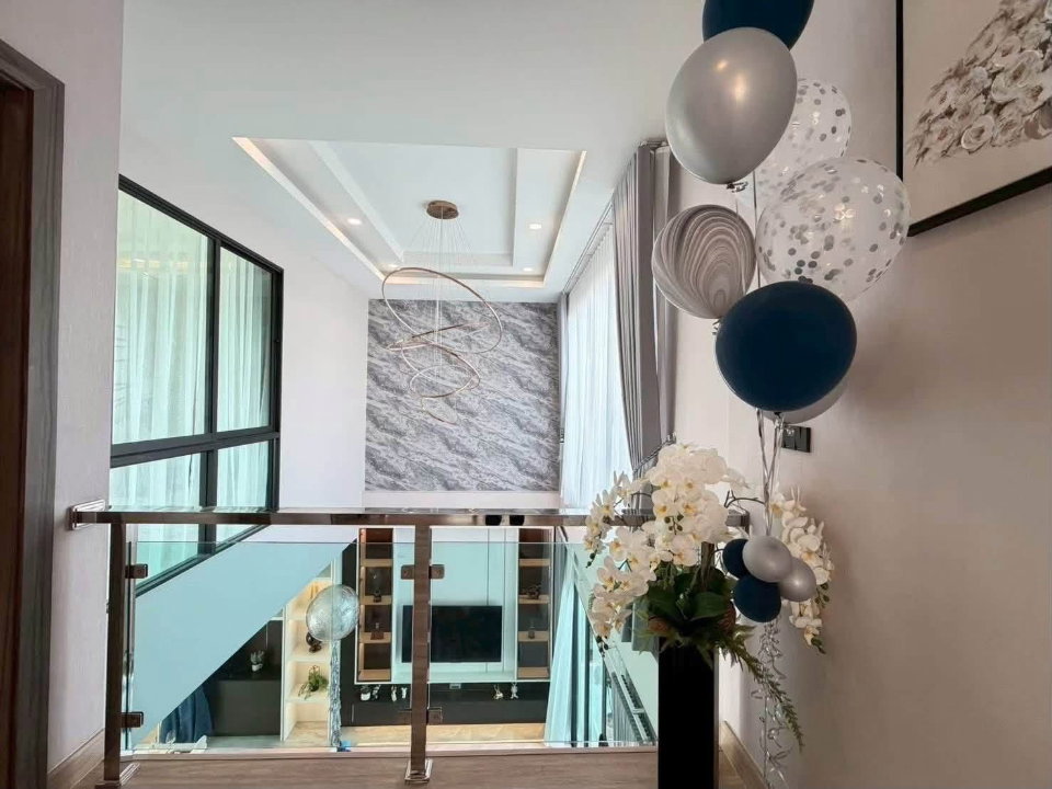 รูป ขายบ้านพูลวิลล่า 2 ชั้น Modern Living พัทยา 4 ห้องนอน พร้อมสระว่ายน้ำส่วนตัว ทำเลทุ่งกลม-ตาลหมัน - รูปที่ 8/15