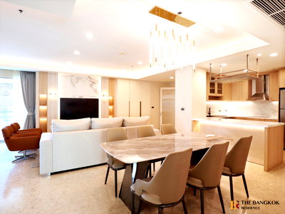 Condos for sale : 💎Nusasiri Grand Condo, Spacious 175 sq.m. Unit with Luxury Interiors, an Island Kitchen, and Full Built-ins, Near BTS Ekkamai✨
