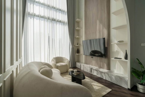 ✅ ✅ ห้องว่าง* ให้เช่า - LAVIQ Sukhumvit 57 , Super Luxury Duplex 2 ห้องนอน พร้อมเข้าอยู่ ติดต่อไลน์ @bktasset โทร 095-325-8928