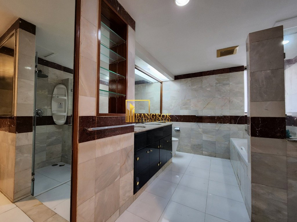รูป President Park | Charming 3 Bedroom Property in Phrom Phong - BR14462CD - รูปที่ 31/44
