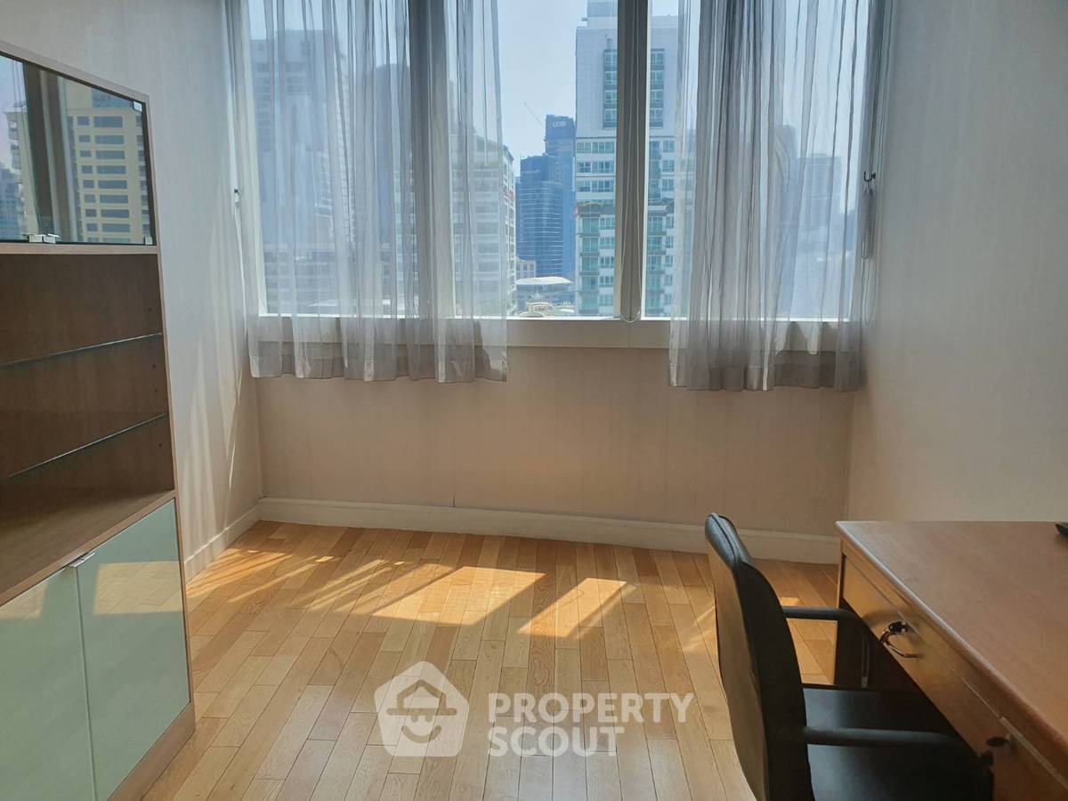 รูป ราคาดี 2 ห้องนอน 127 ตร.ม. คอนโด Millennium Residence @ Sukhumvit ใกล้ BTS อโศก (ID 894430) - รูปที่ 2/5
