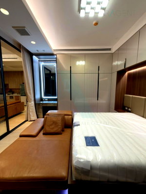 Condos for sale : 📌 For Sell Condo CIRCLE LIVING PROTOTYPE Building 1, Floor 49,1 bed room, Room size 68 sqm