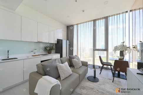 Comfortable and Ready to Move-in MAZARINE Ratchayothin near BTS Ratchayothin