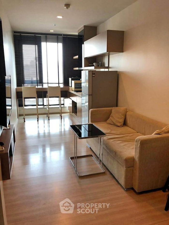 รูป คอนโด 1 ห้องนอน คุ้มค่า Rhythm Sathorn ใกล้ BTS สะพานตากสิน 300 ม. ชั้น 27 (ID 3123254) - รูปที่ 1/8