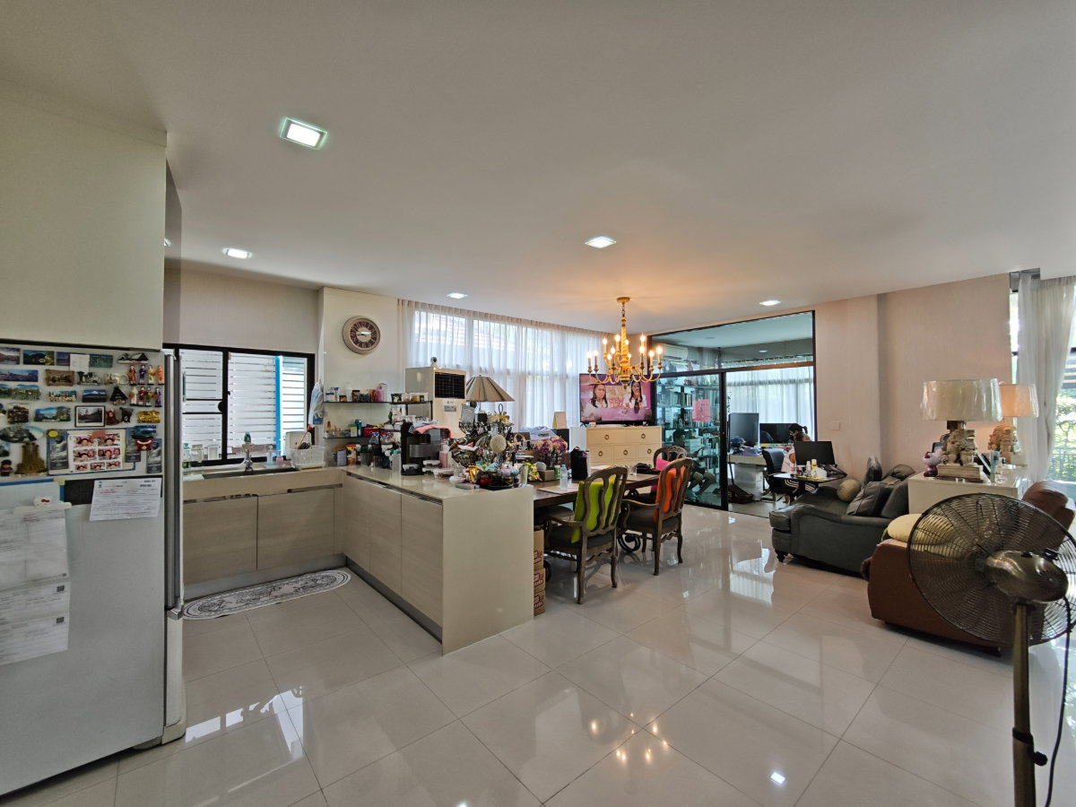 รูป ขายบ้านเดี่ยว หลังมุม 102.2 ตรว. 310 ตรม. 4 นอน 4 น้ำ หมู่บ้านเดอะแกรนด์ บางนา – วงแหวน สภาพดีมาก 92% ขายถูก - รูปที่ 37/61