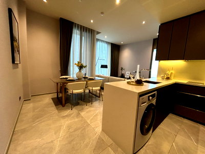 Condos for sale : HYDE Heritage Thonglor 1 large bedroom Wide corner room Room ready to transfer from the project
