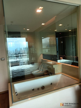 The Address Sathorn 12 Room available, ready to move in near BTS Saint Louis