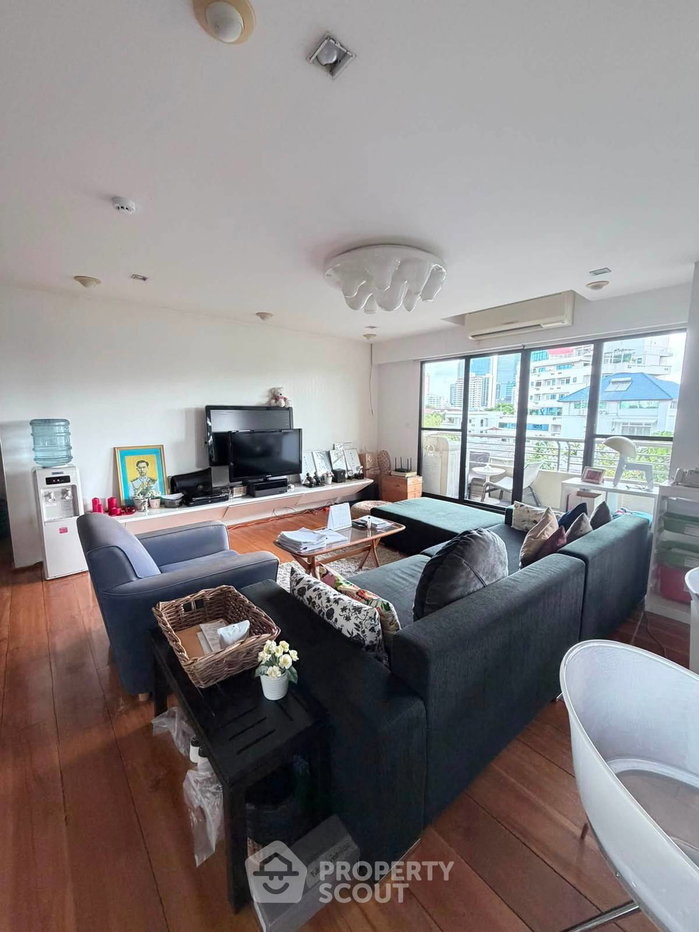 picture 2-BR Condo 150 Sqm, Supreme Ville Condominium near MRT Khlong Toei (ID 3133889) - 3/8