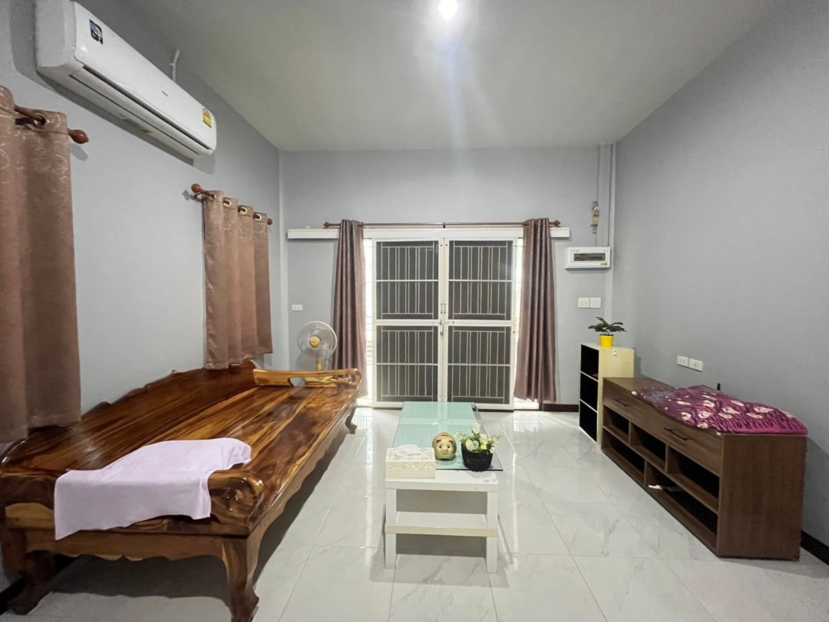 รูป ขายด่วน!! บ้านเดี่ยวชั้นเดียวสภาพสวยมาก พร้อมเฟอร์ฯใหม่เอี่ยม เนื้อที่รวมตัวบ้าน 1 ไร่ 3 นอน 2 น้ำ แอร์ 2 ตัว ที่จอดรถ 4 คัน 2 ล้านเท่านั้น - รูปที่ 7/19