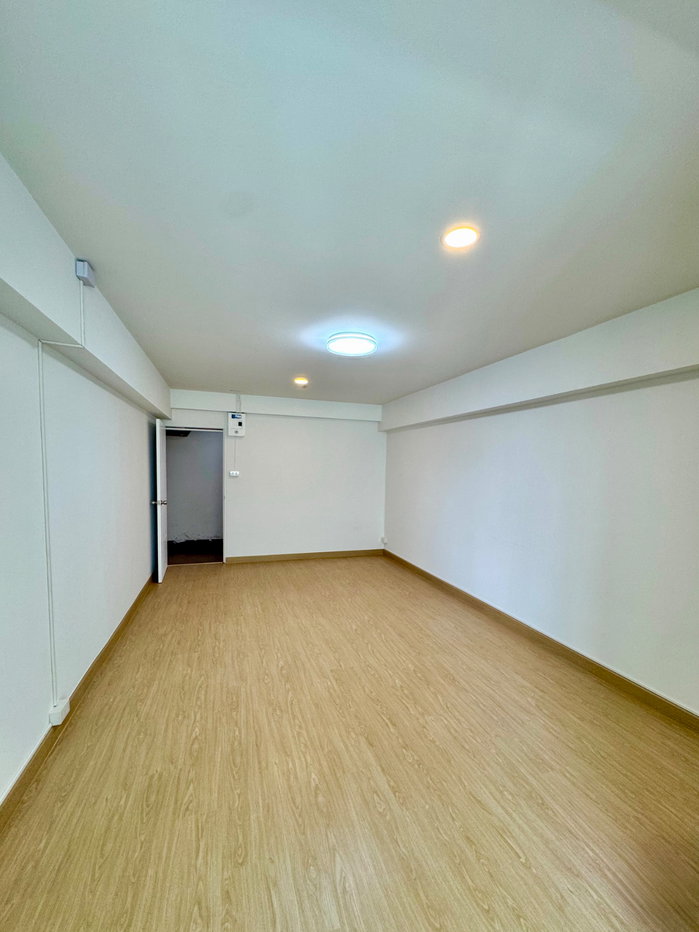 รูป ขายคอนโดห้องสตูดิโอทำเลดีใกล้สะพานควาย - รูปที่ 2/9