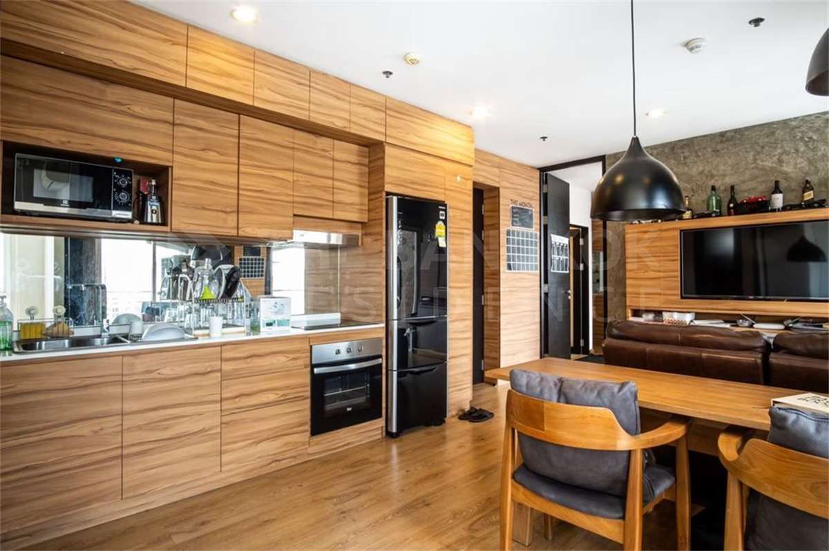 picture Cool Condo, Central City Location The Complete Rajprarop - 2/10