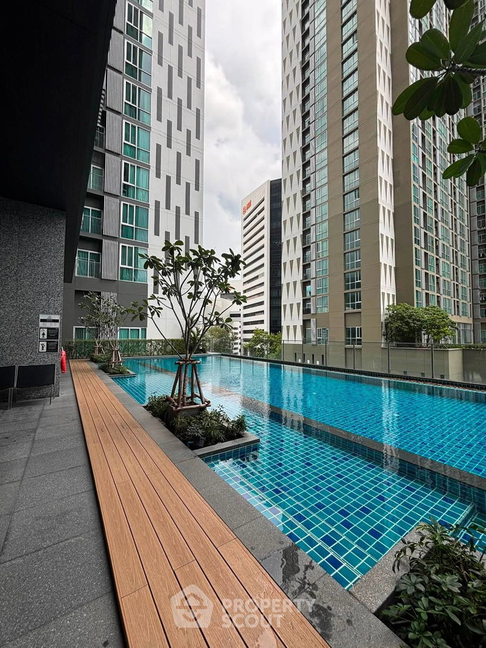 picture High-Floor 2-BR Condo At Noble Revolve Ratchada, 200m to MRT Thailand Cultural Centre (ID 2015272) - 9/12