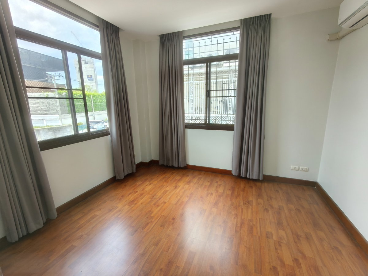 picture Townhome Rama 3 near SPGS Int'l school, King's college - 14/25