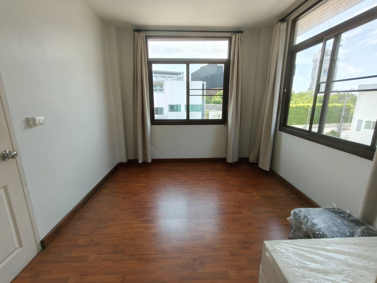 picture Townhome Rama 3 near SPGS Int'l school, King's college - 21/25