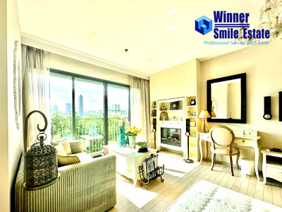 Condos for sale : Condo for Sale: Noble Solo, Thonglor. Prime Thonglor location. Beautiful unit, sold with tenant.