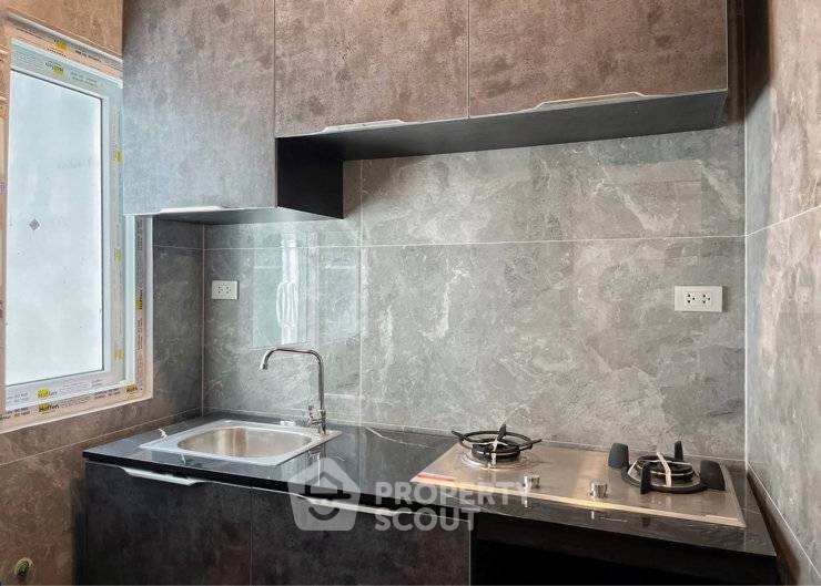 รูป บ้านเช่า 5 ห้องนอน เป็นมิตรกับสัตว์เลี้ยง ย่านทองหล่อ ใกล้คลองตันเหนือ วัฒนา กรุงเทพ (ID 3111320) - รูปที่ 11/12