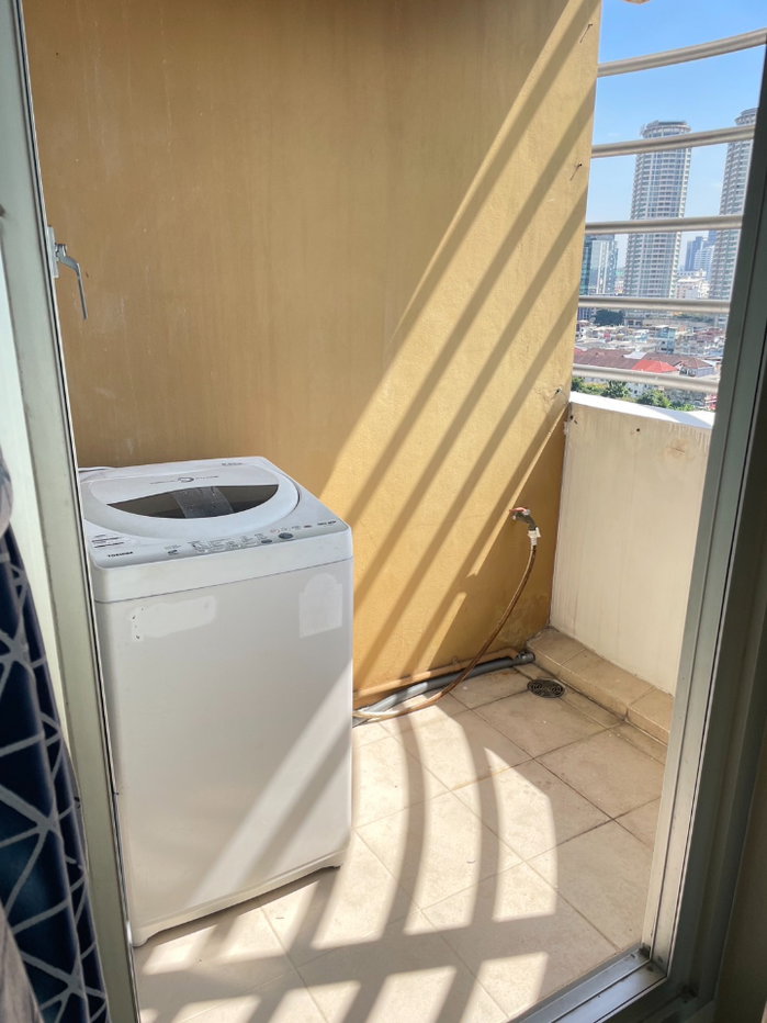 picture OMG299  Large Studio - < Available NOW 29-Jul-26 >  @ [ St. Louis Grand Terrace ] - 6/7