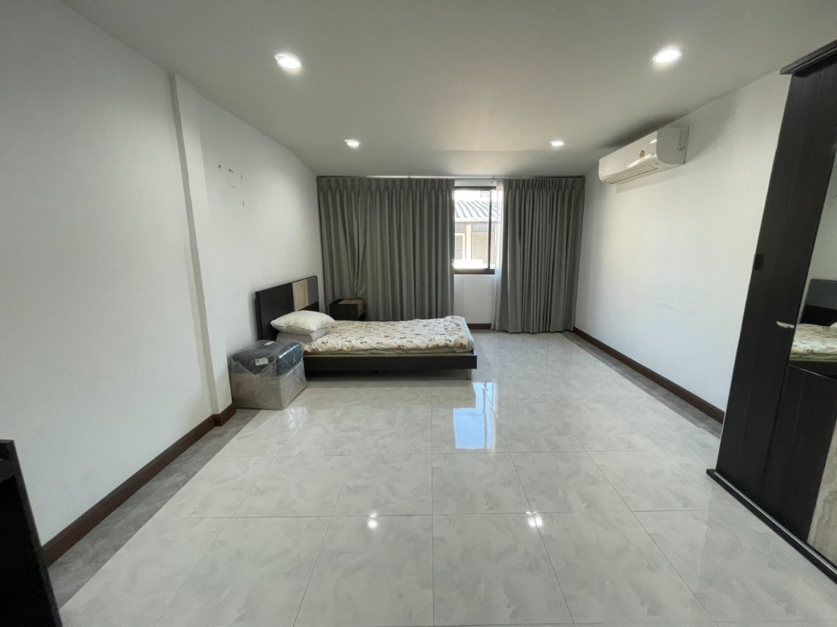 picture HK0069, Townhouse for rent 2 Br., Huaikhwang. - 10/15