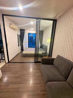 รูปภาพ 12k🔥เท่านั้น !! ให้เช่า คอนโดใกล้รถไฟฟ้า BTS อ่อนนุช : The Base Park West 77 : เฟอร์นิเจอร์ครบพร้อมเข้าอยู่ , เดินทางสะดวกสบาย ใกล้ทางด่วนฉลองรัช