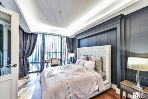 Condo with the Best Location The Bangkok Sathorn near BTS Surasak