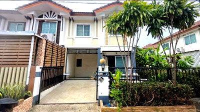 เช่าทาวน์โฮม กรุงเทพมหานคร : ให้เช่าทาวน์เฮ้าส์ย่านมีนบุรี  10,000 บาท