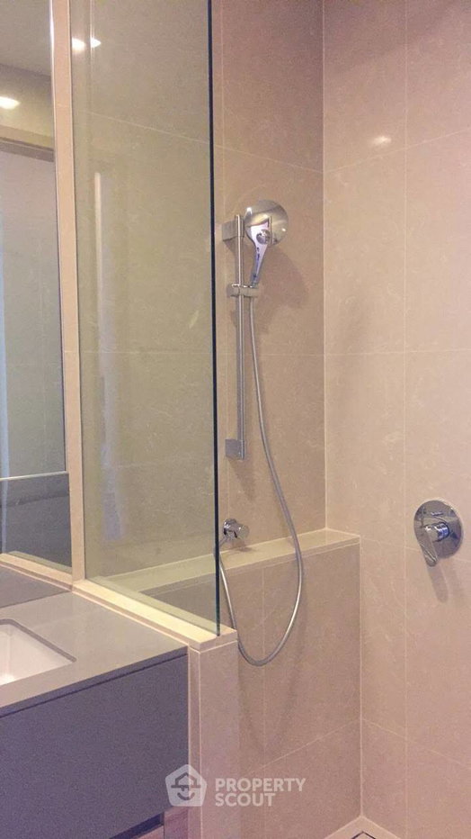 picture 1-BR Condo, 37 Sqm, 18th-Floor At The Esse Asoke Near MRT Sukhumvit (ID 3133679) - 16/18