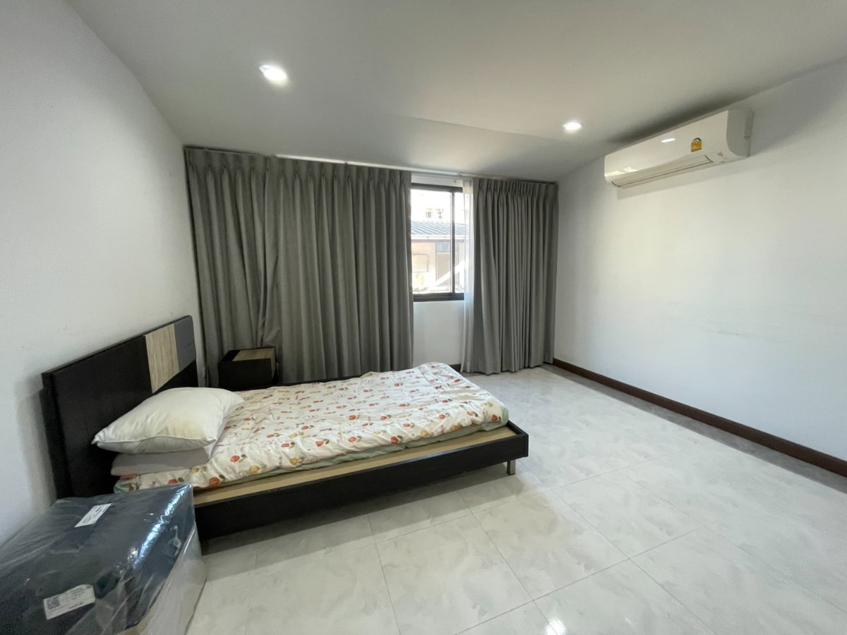 picture HK0069, Townhouse for rent 2 Br., Huaikhwang. - 13/15