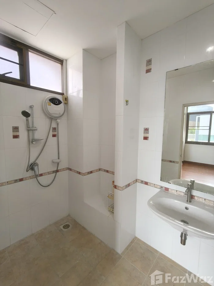 รูป ทาวน์เฮ้าส์ให้เช่า 3 ห้องนอน ในโครงการ บ้านอรุณพัฒน์ 6626288 - รูปที่ 16/22