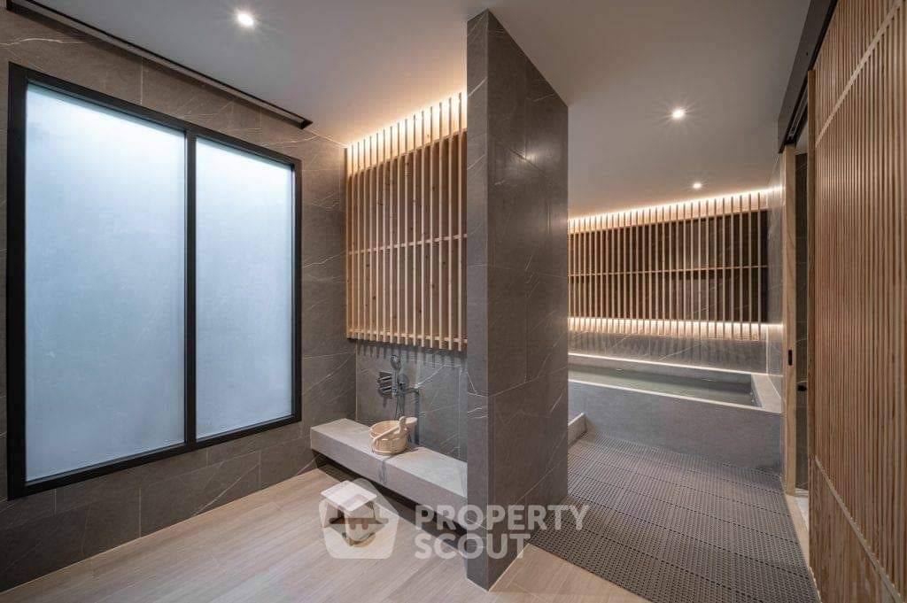 picture Great Value 1-BR Condo, The Reserve Sukhumvit 61 near BTS Thong Lor (ID 1930347) - 8/18