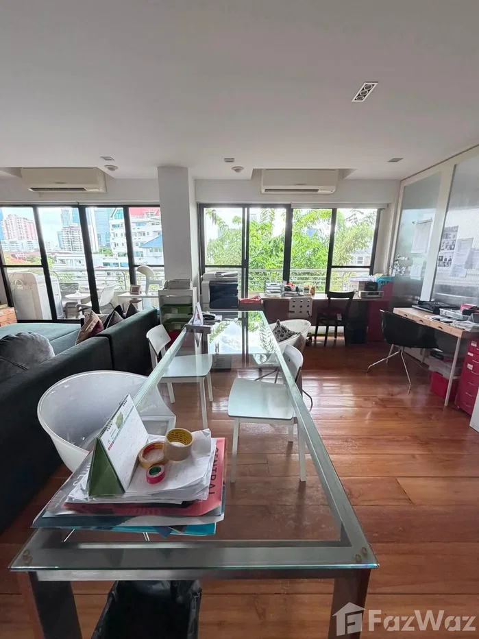 picture Spacious Low-Rise Condo in Sathorn 6627064 - 2/7